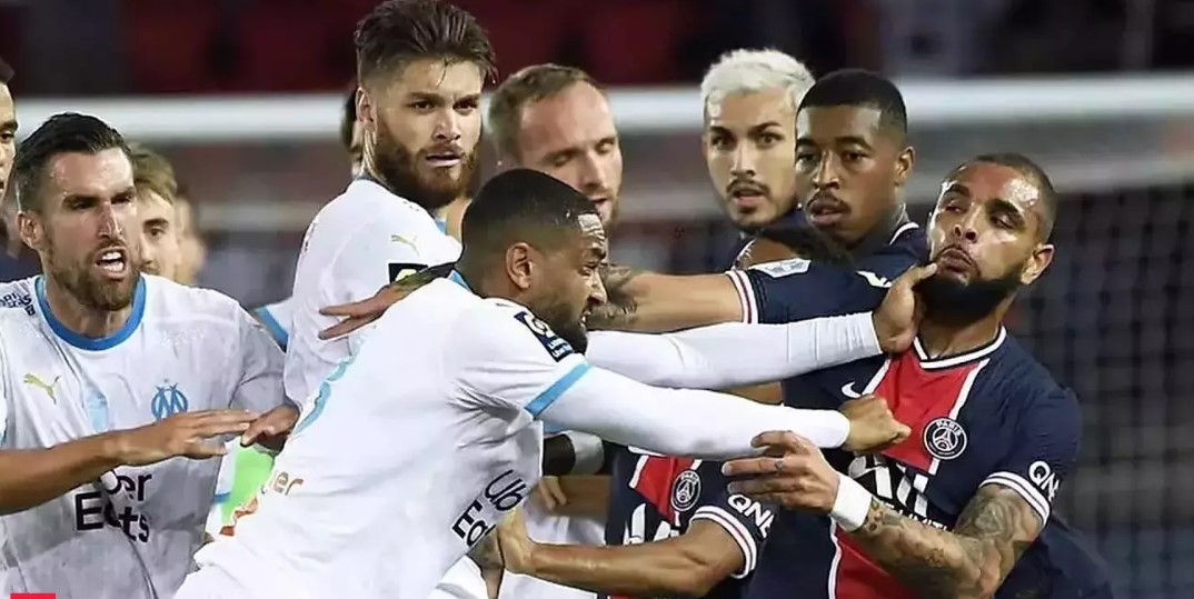 Soi kèo nhà cái Marseille vs PSG lúc 2H45 ngày 27/2 Ligue 1 tại W88